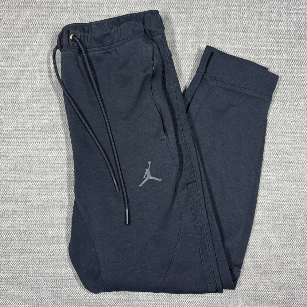 Air Jordan Dri-FIT Slim Fit Sweatpants Mens Medium Black Joggers Athletic Pants